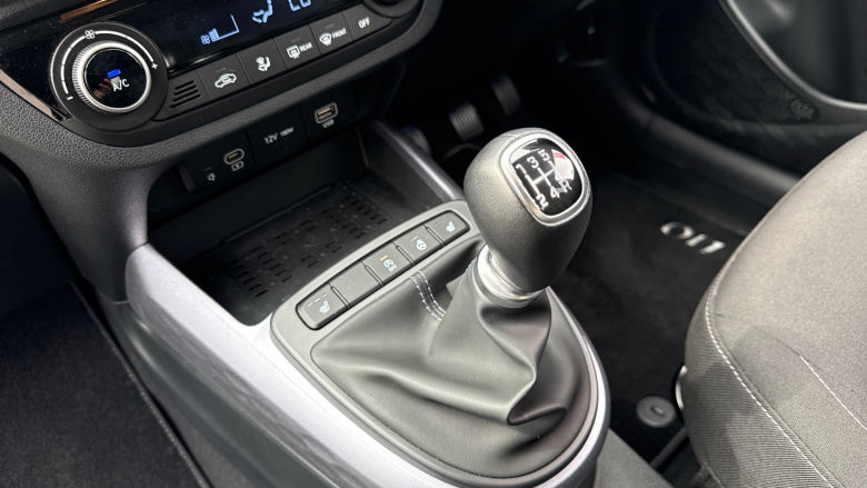 Hyundai i10 1.0 MPi Premium 5dr Petrol Hatchback